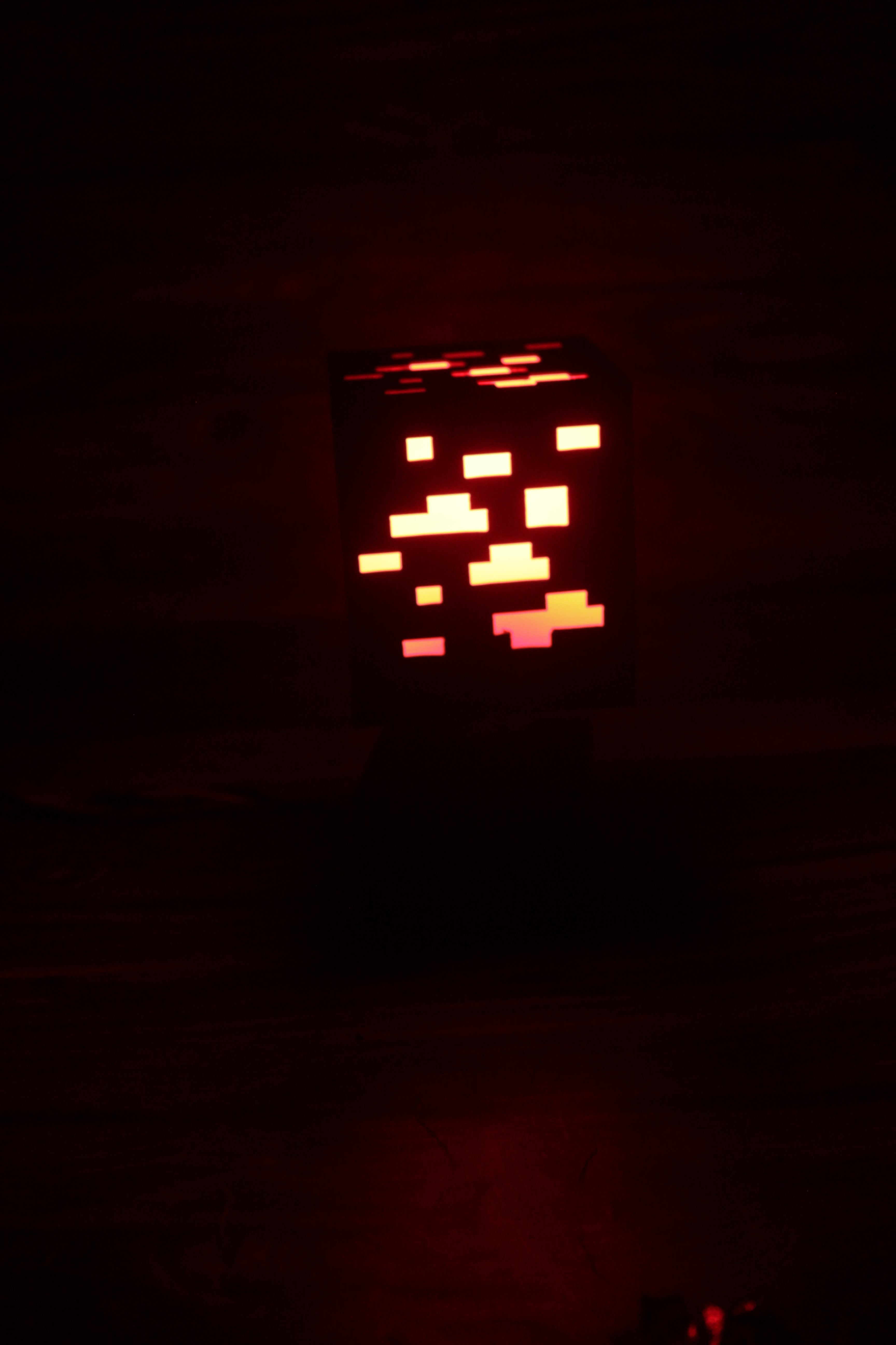 Smart Minecraft Ore Desk Lamp (App-Controlled)
